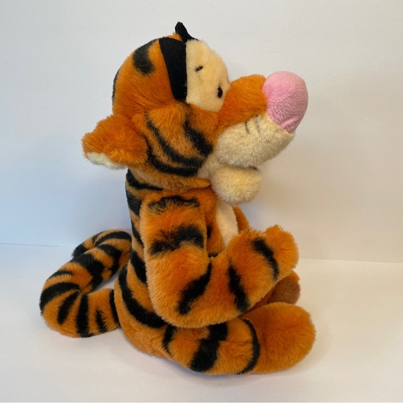 Mattel Vintage 1998 Disney Tigger Stuffed Animal Plush - Picture 5 of 9